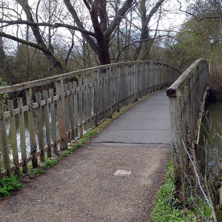 Footbridge, OX1 3SY