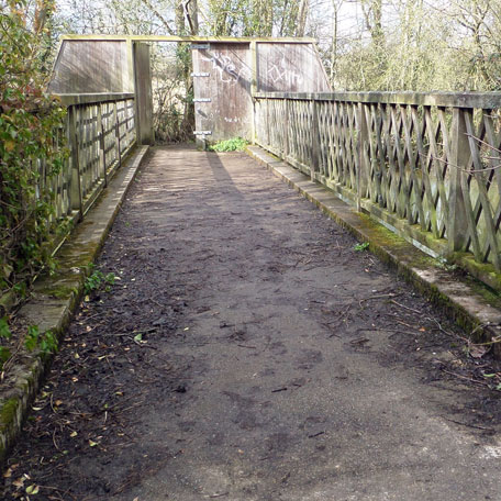 Footbridge, OX1 3SY