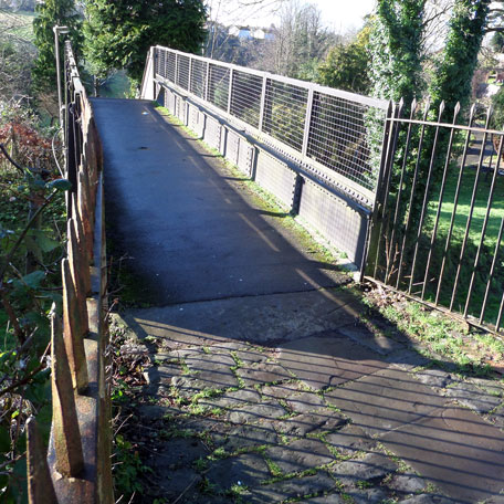 Footbridge, SN10 1BT