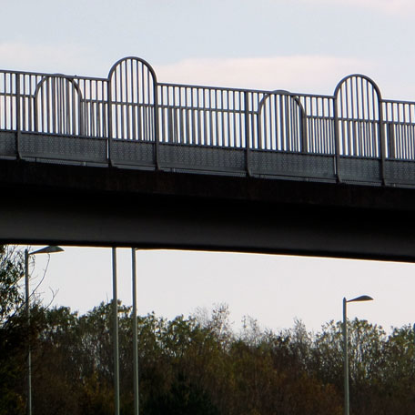 Footbridge SN25 4GU
